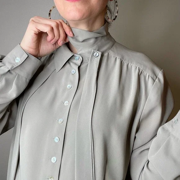 Vintage dove grey pussy bow tie neck blouse secretary 90s taupe long sleeve L - Picture 15 of 17